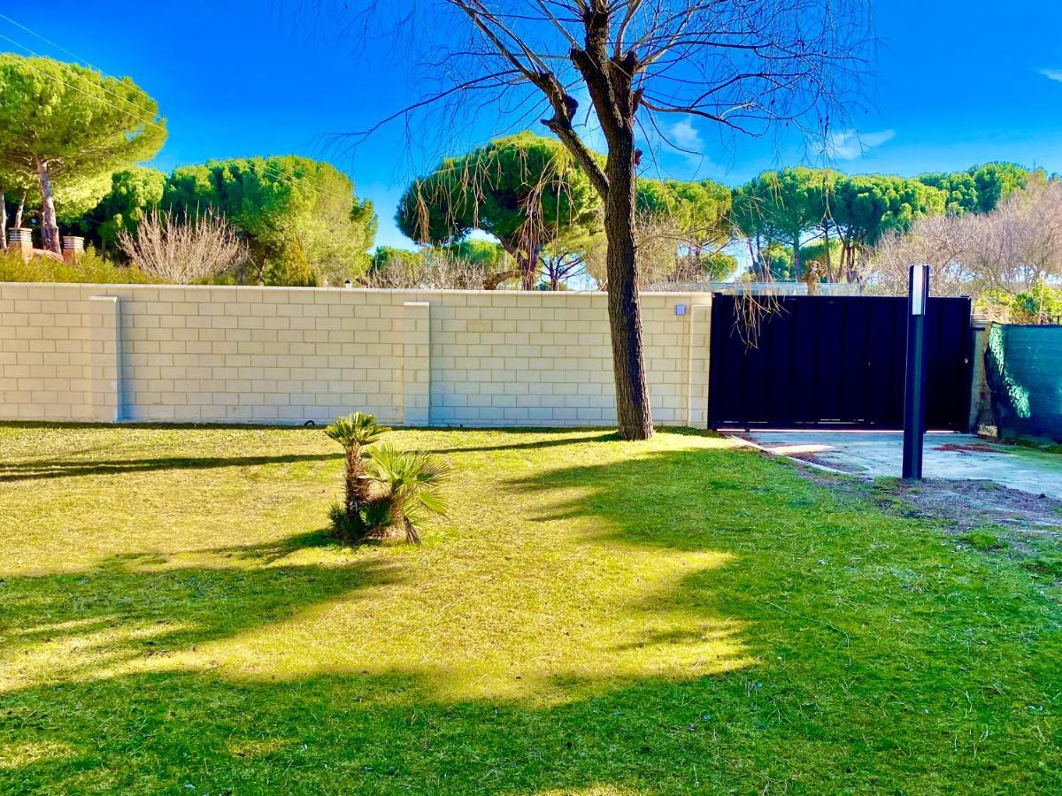 Chalet Medina Del Campo Entrepinares El Campillo  Екстер'єр фото